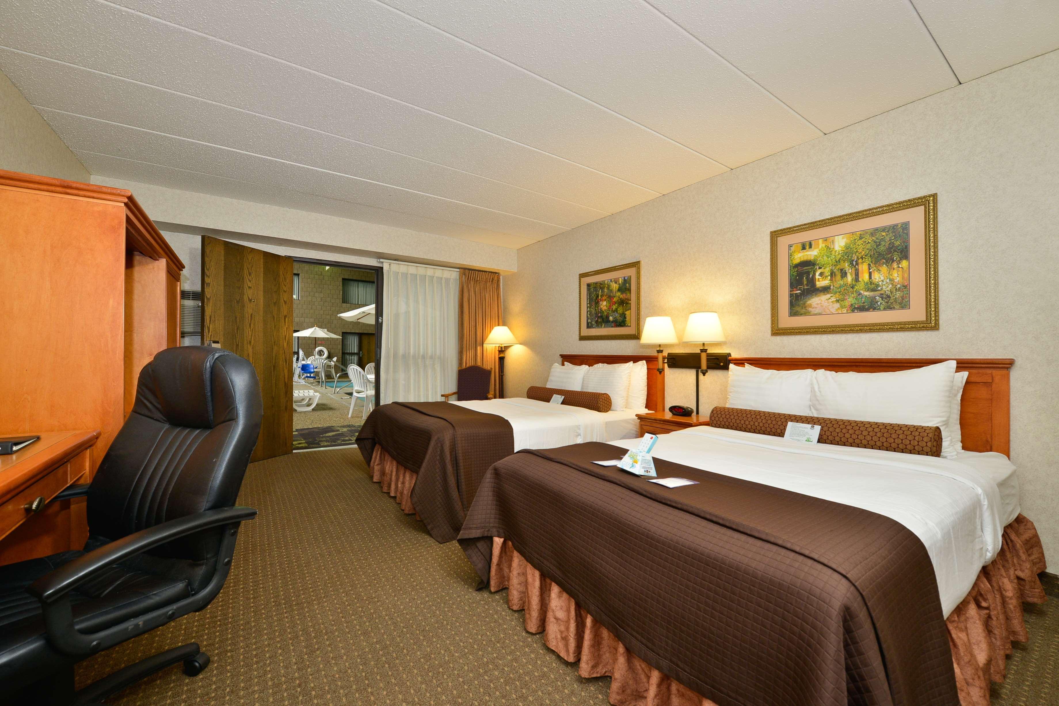 Best Western Plus Kelly Inn Saint Cloud Exterior photo