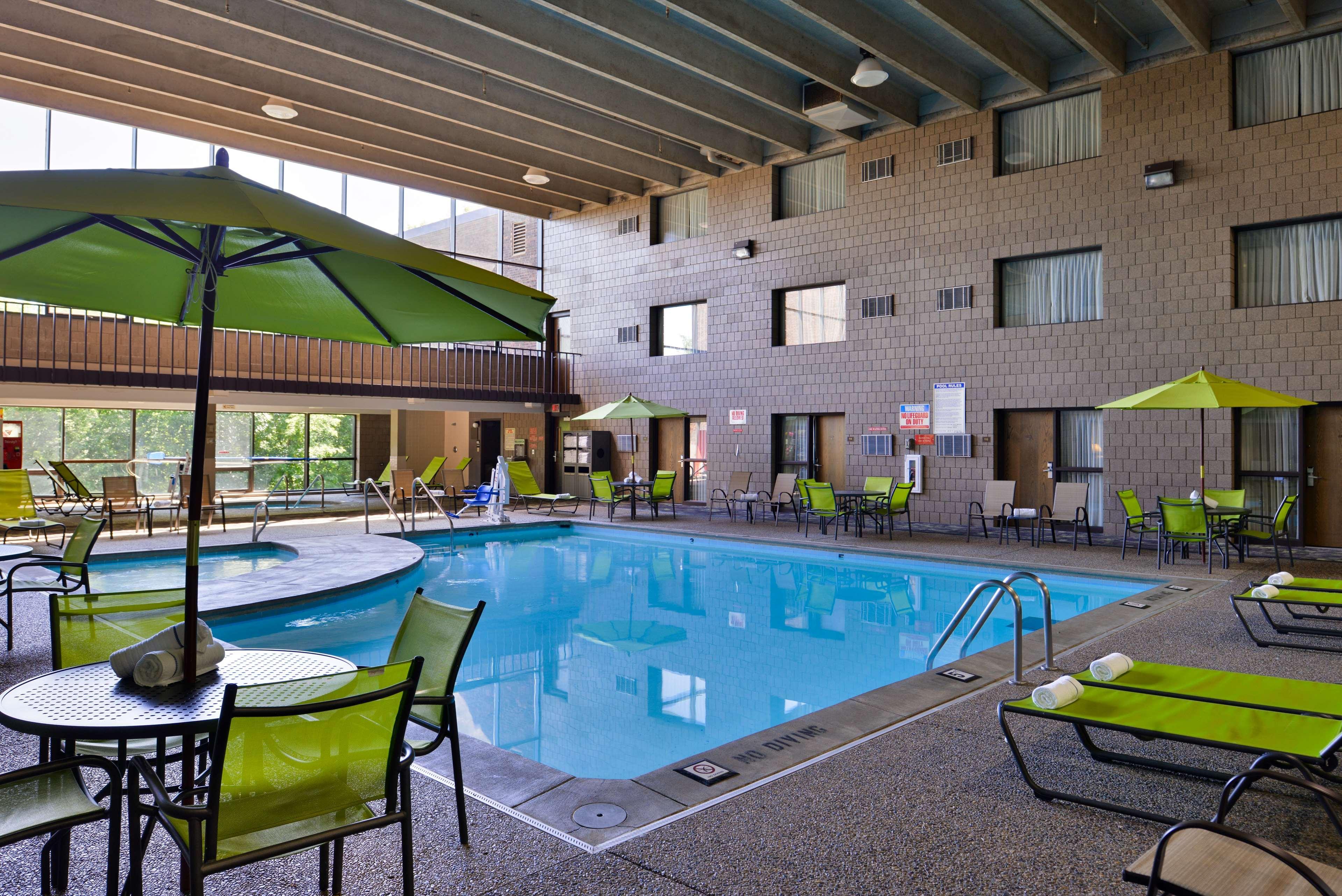 Best Western Plus Kelly Inn Saint Cloud Exterior photo
