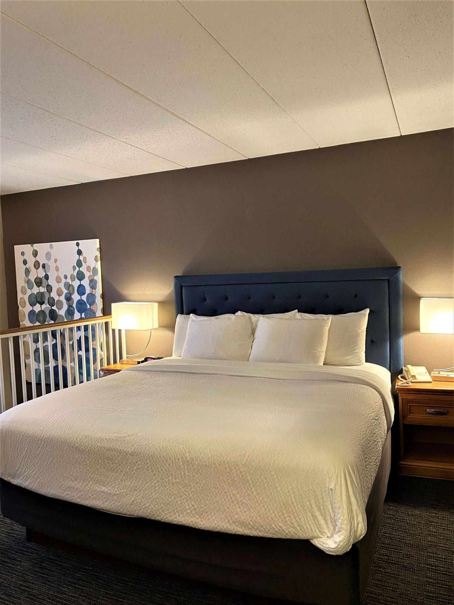 Best Western Plus Kelly Inn Saint Cloud Exterior photo