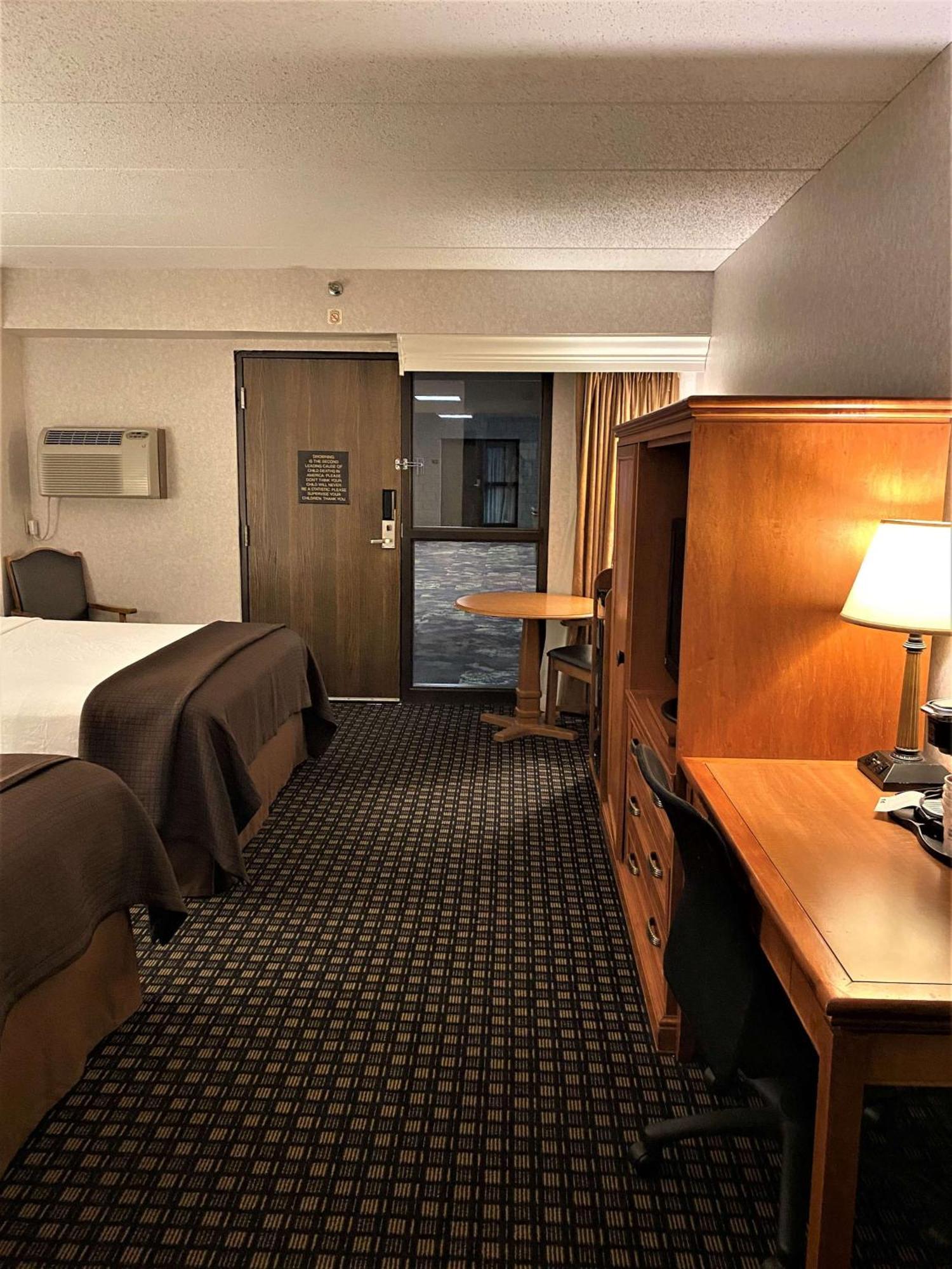 Best Western Plus Kelly Inn Saint Cloud Exterior photo